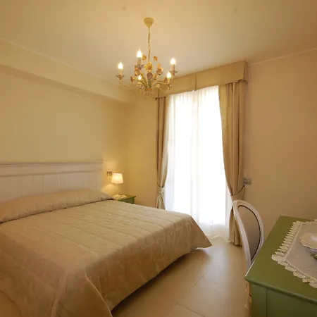 Incantea Apartahotel 3*