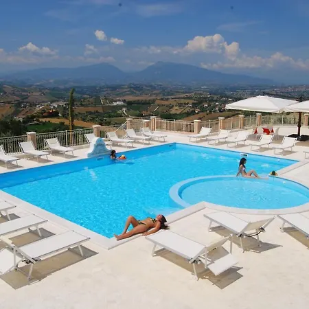 Incantea Apart-hotel 3*