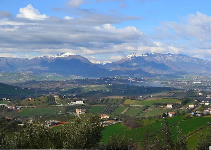 Incantea Aparthotel 3*