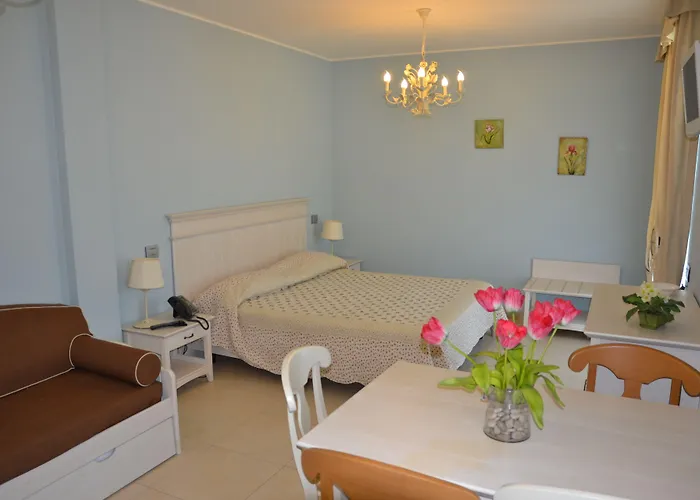 Incantea Aparthotel 3*